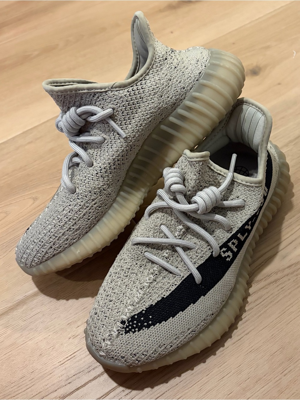 ADIDAS —  YEEZY Boost 350 V2 Slate